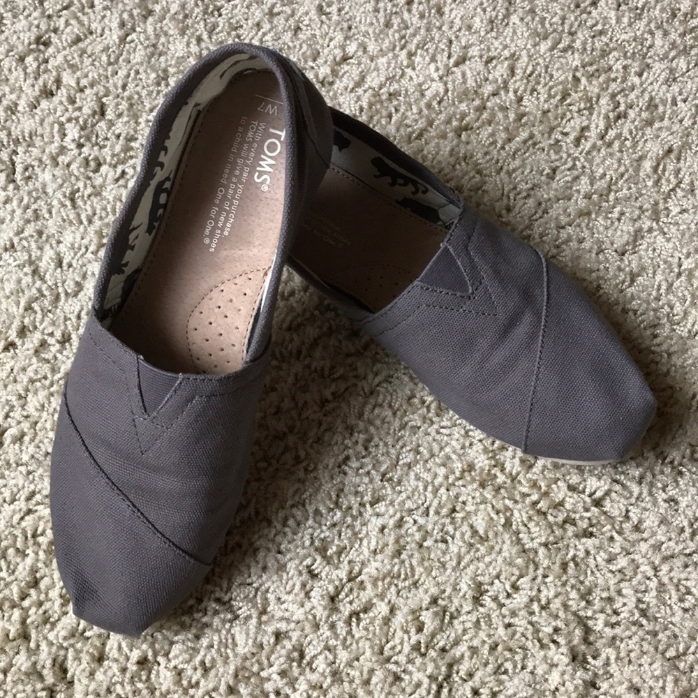 TOMS shoes